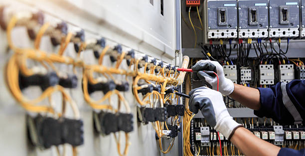 Professional Electrician technician working in Noble, OK